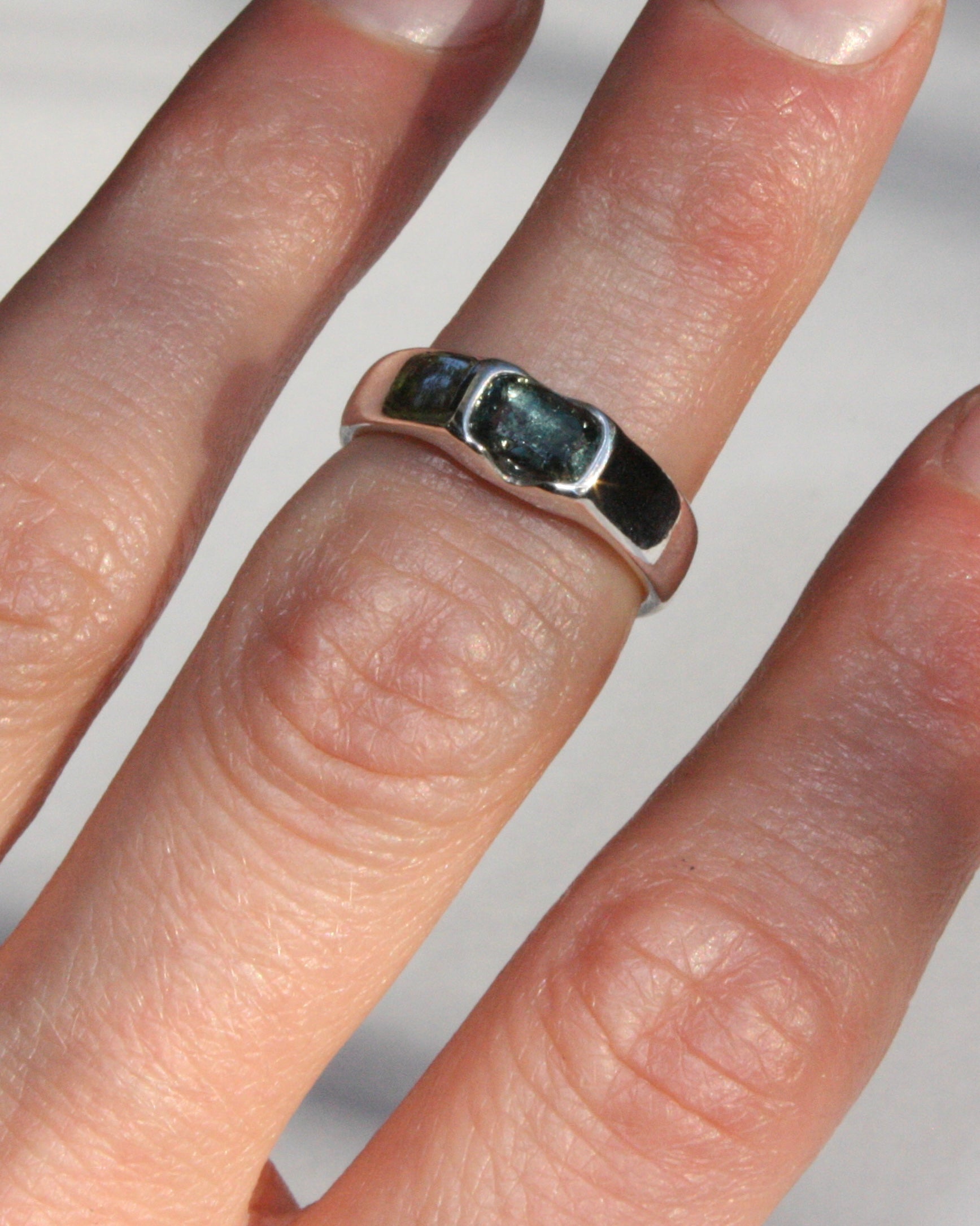 Ring 260316